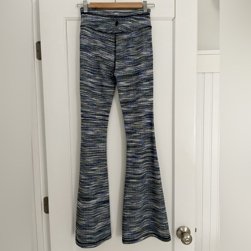 FP Movement| ‘On It’ Ribbed Ombré High Rise Flare Legging - Picture 7 of 12